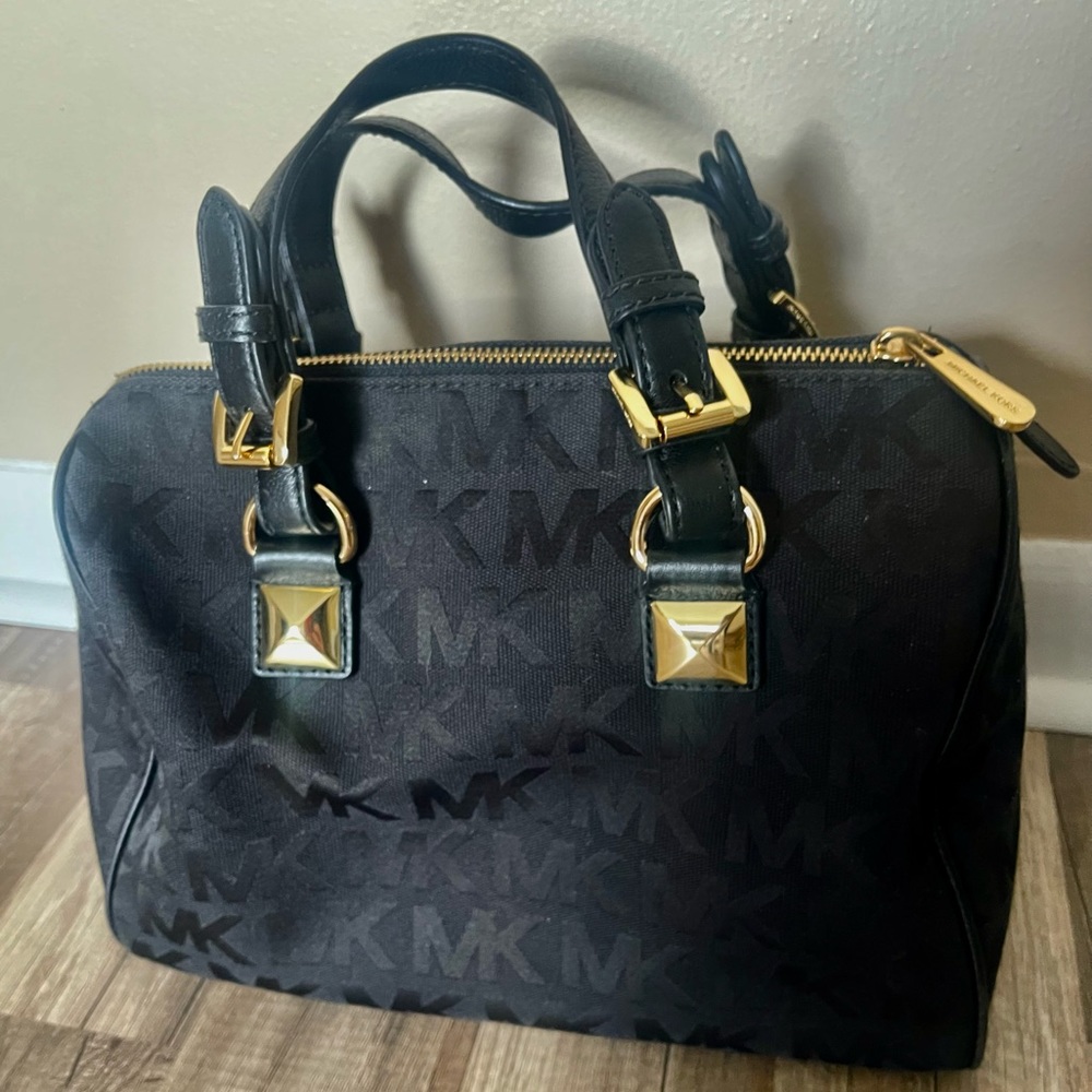 Michael Kors Grayson Medium Satchel